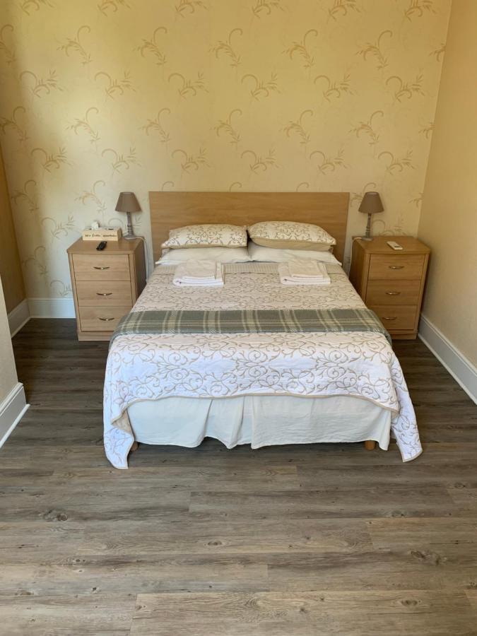 Le Pontet Bed & Breakfast Miramont-de-Guyenne ภายนอก รูปภาพ