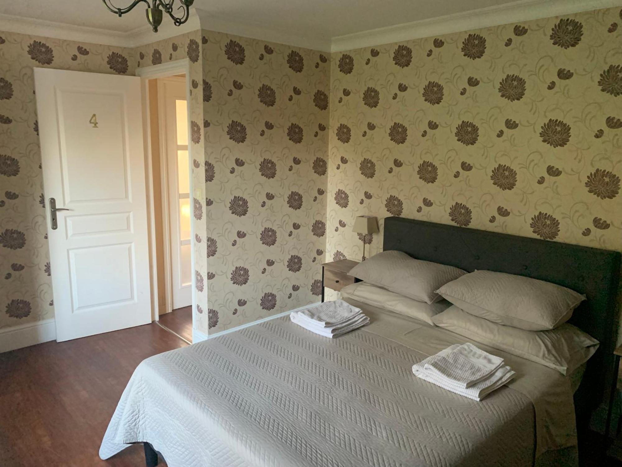 Le Pontet Bed & Breakfast Miramont-de-Guyenne ภายนอก รูปภาพ