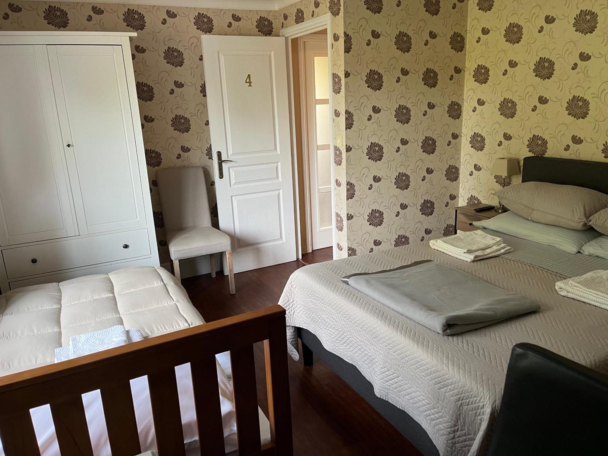 Le Pontet Bed & Breakfast Miramont-de-Guyenne ภายนอก รูปภาพ