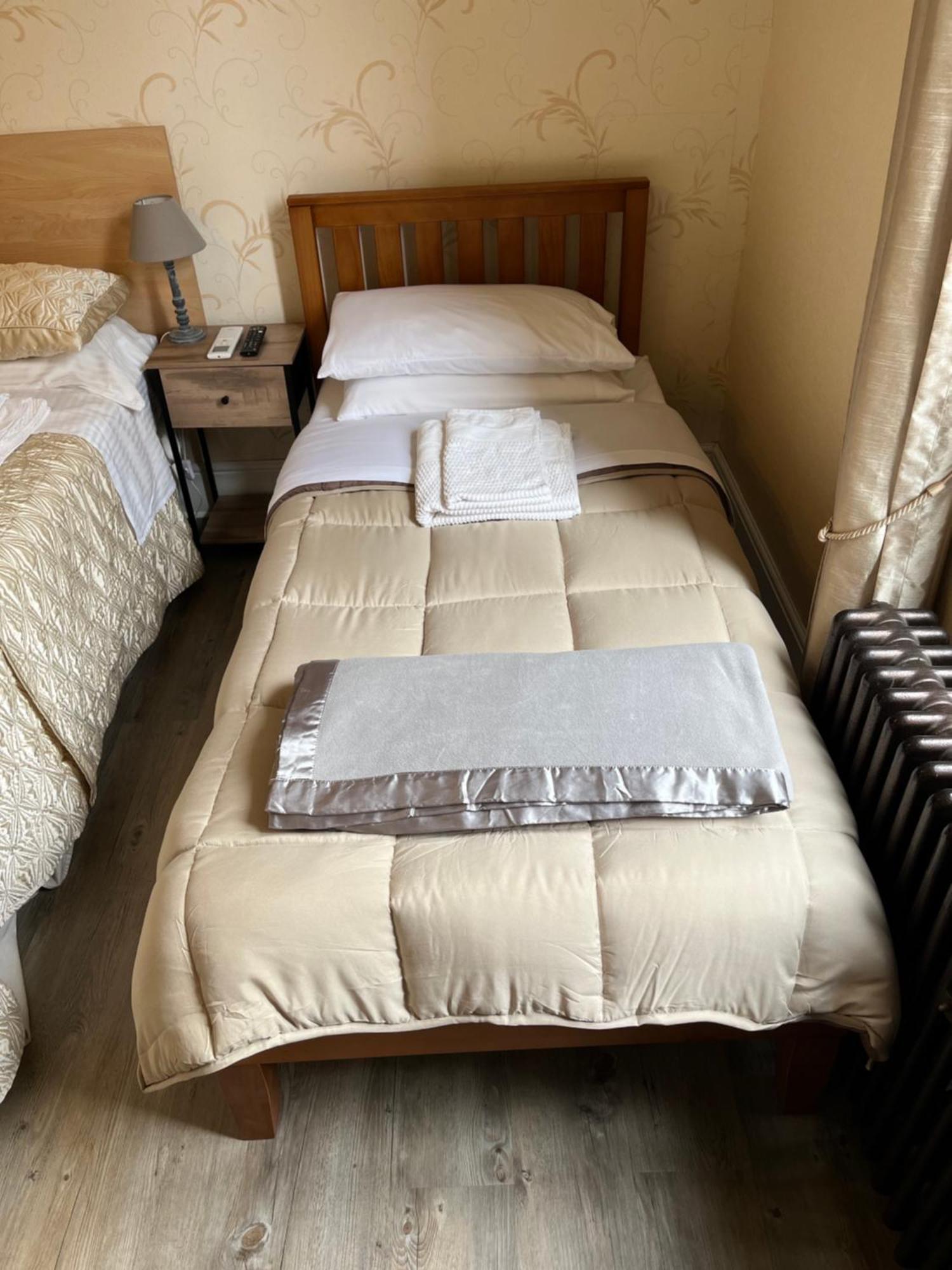 Le Pontet Bed & Breakfast Miramont-de-Guyenne ภายนอก รูปภาพ