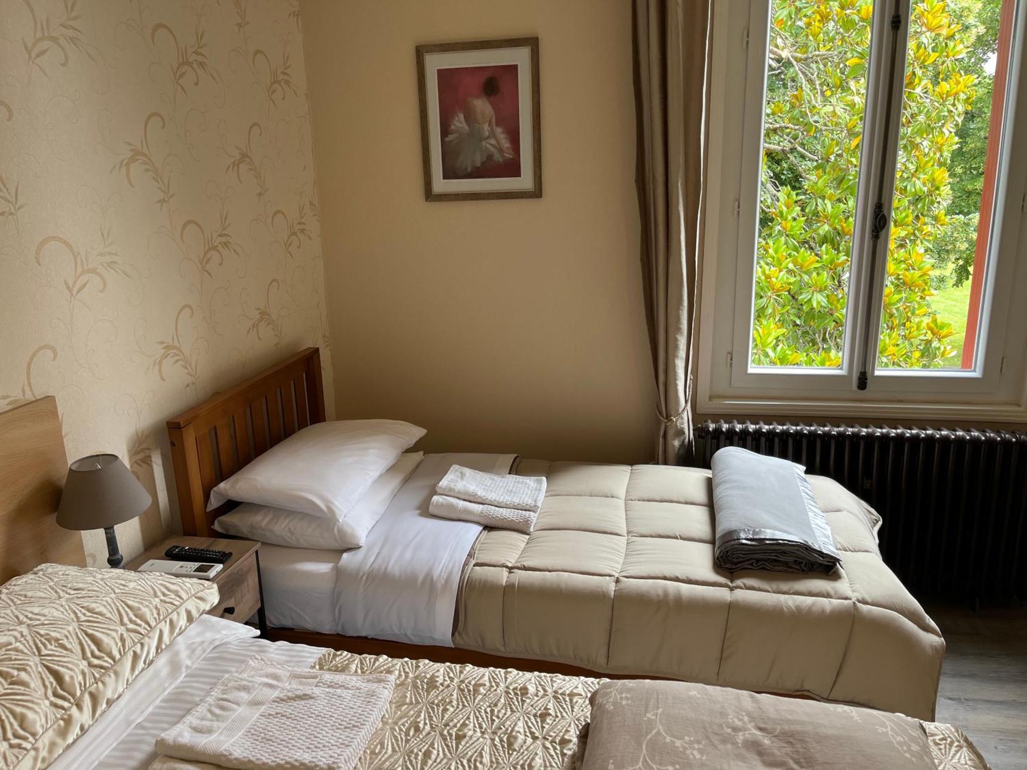 Le Pontet Bed & Breakfast Miramont-de-Guyenne ภายนอก รูปภาพ